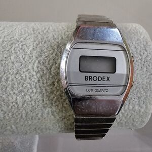 BrodexSilver LCD Quartz Watch